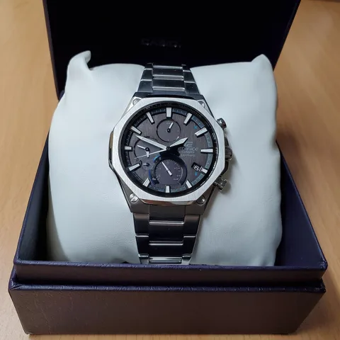Casio Edifice EQB-1100